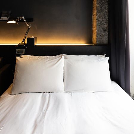 Sof Hotel Taichung Bagian luar foto