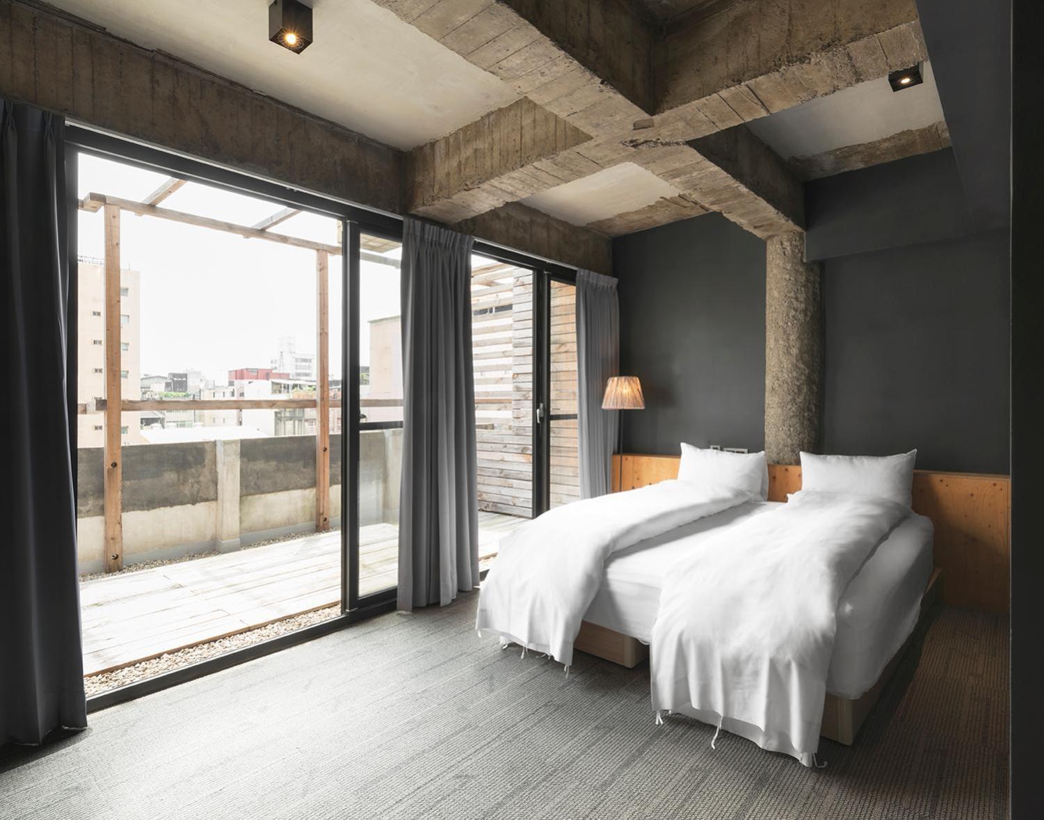 Sof Hotel Taichung Bagian luar foto
