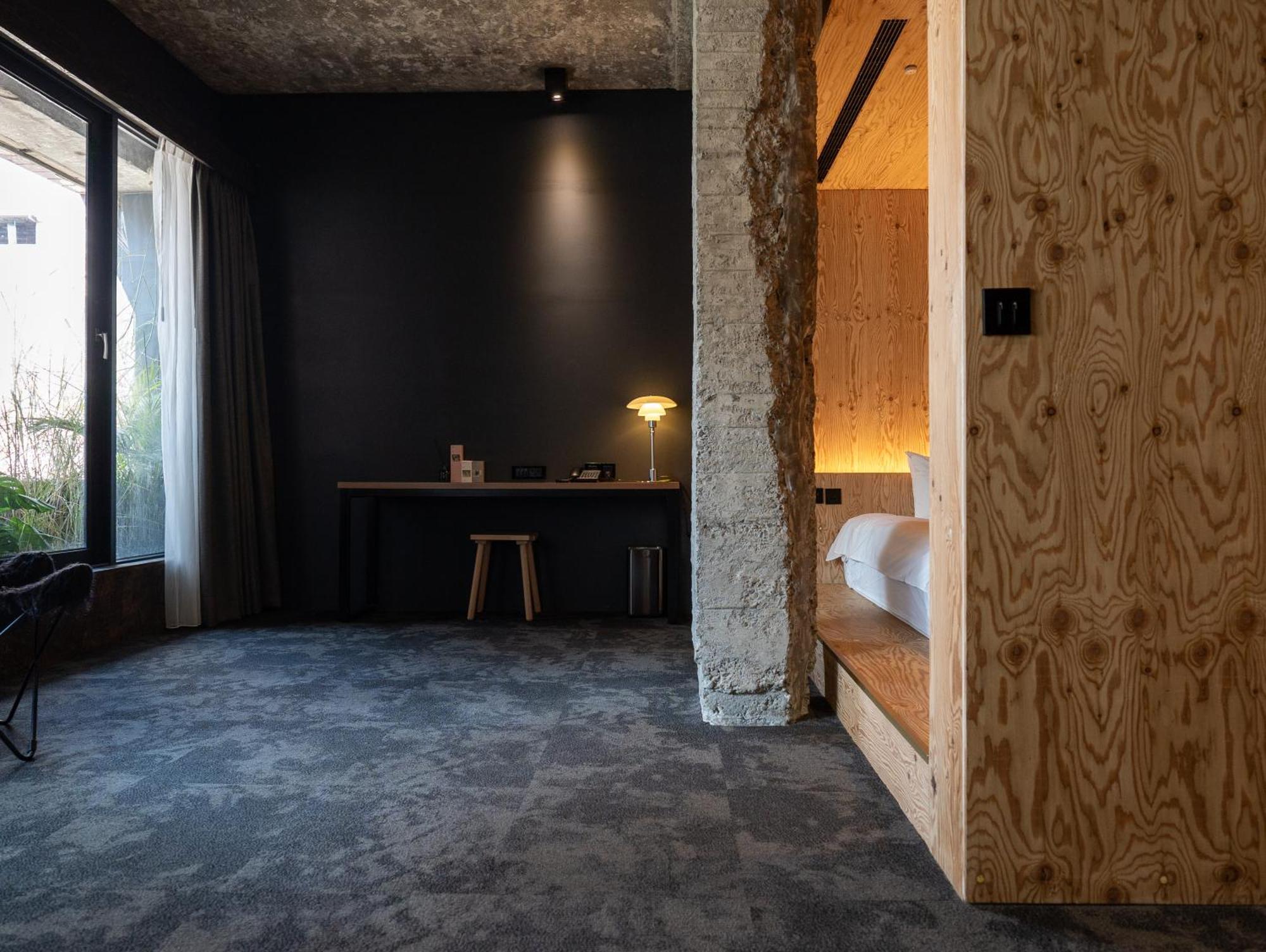 Sof Hotel Taichung Bagian luar foto