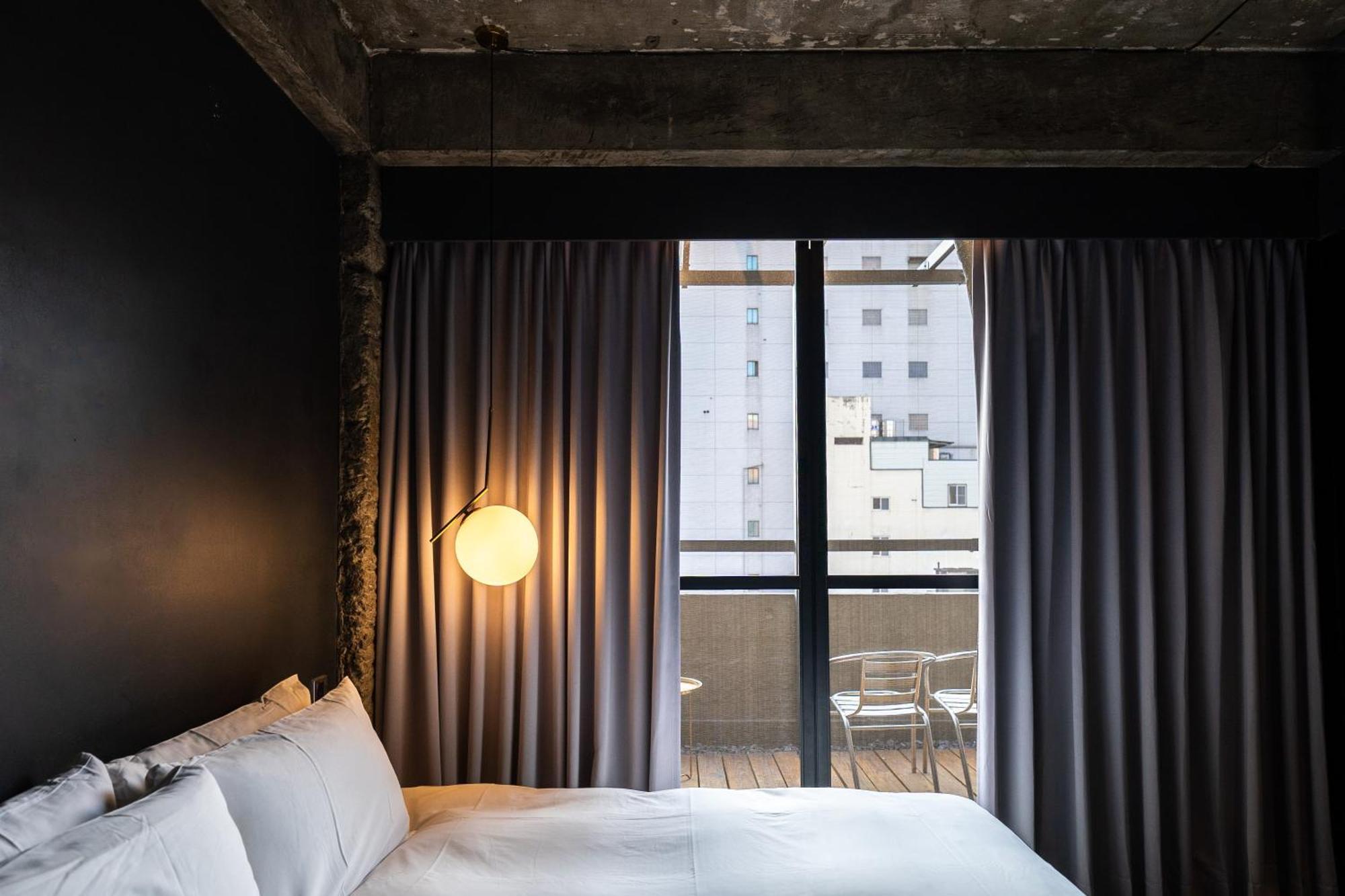 Sof Hotel Taichung Bagian luar foto
