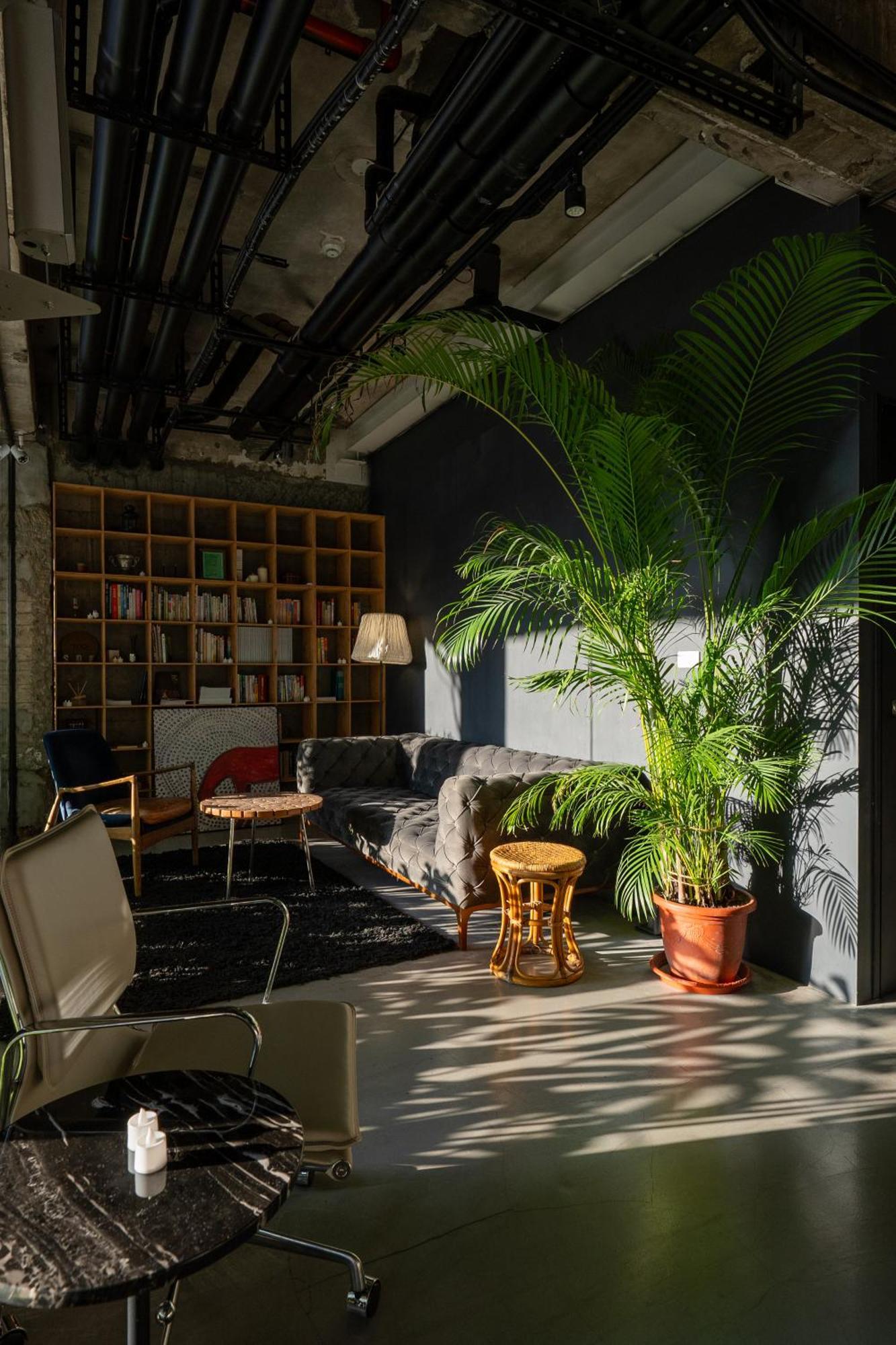 Sof Hotel Taichung Bagian luar foto